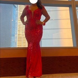 Red Prom dress